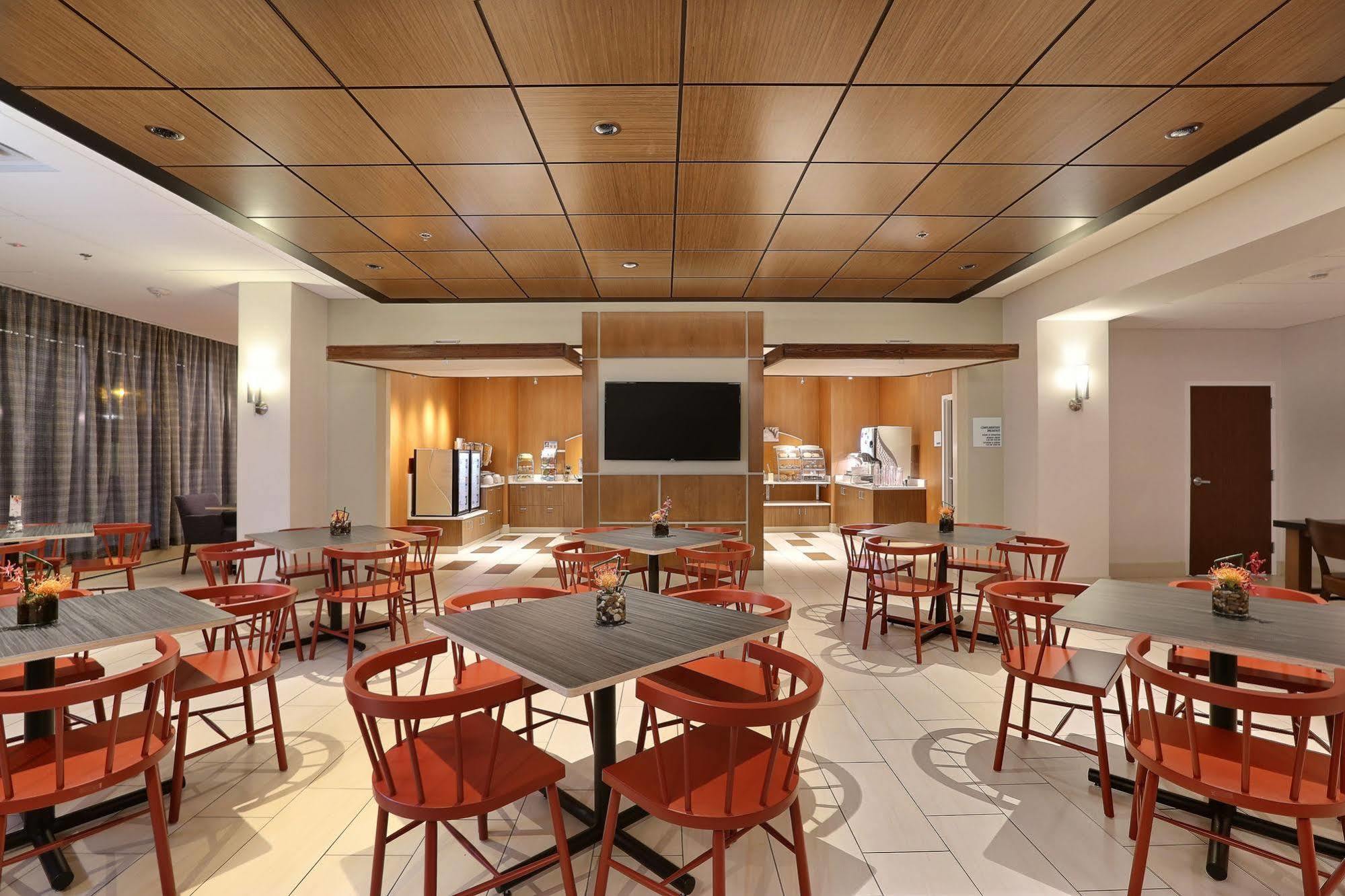 Holiday Inn Express Denver Downtown By Ihg Exterior foto